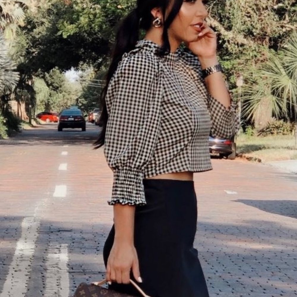 cropped balloon long sleeve top from Zara
